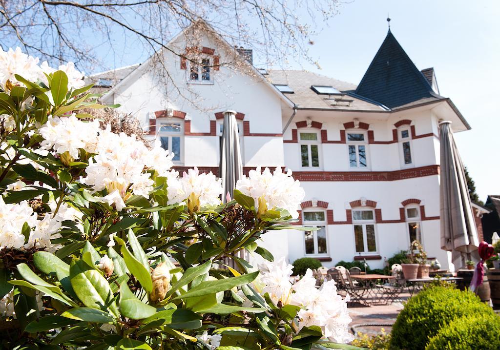 Heinsens Ellerbek Bed and Breakfast Buitenkant foto
