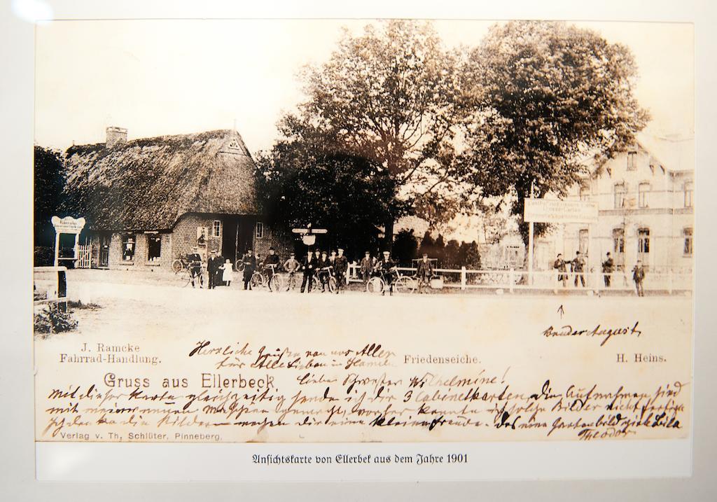 Heinsens Ellerbek Bed and Breakfast Buitenkant foto