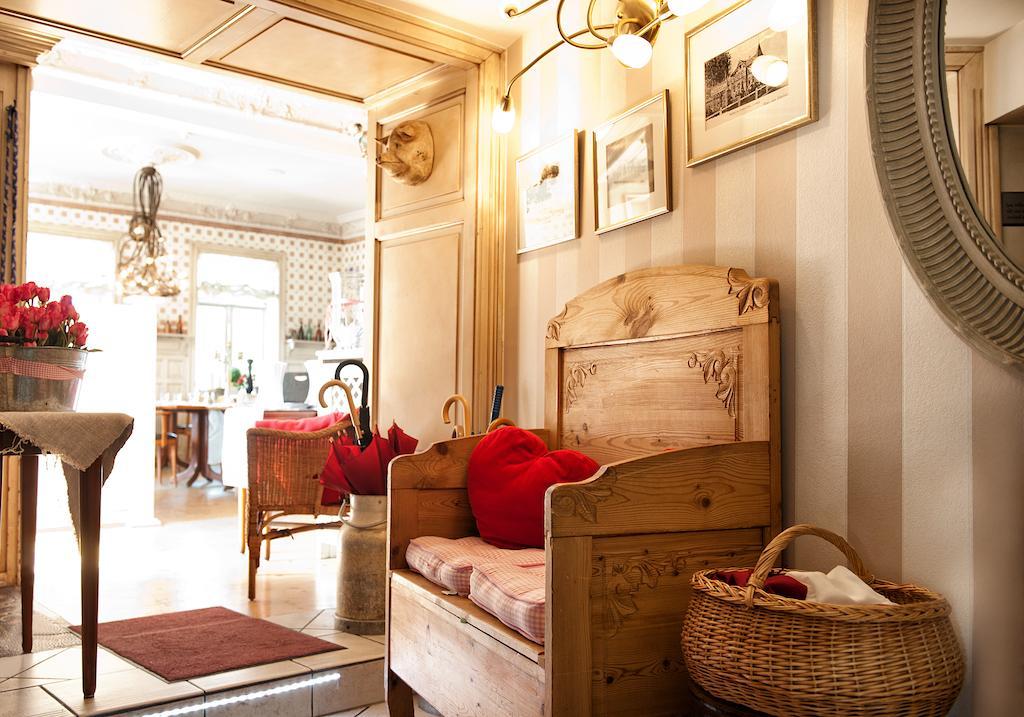 Heinsens Ellerbek Bed and Breakfast Buitenkant foto