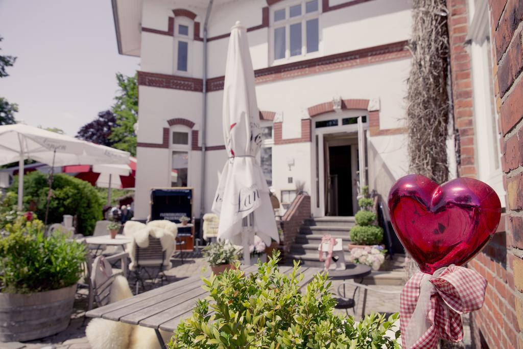 Heinsens Ellerbek Bed and Breakfast Buitenkant foto