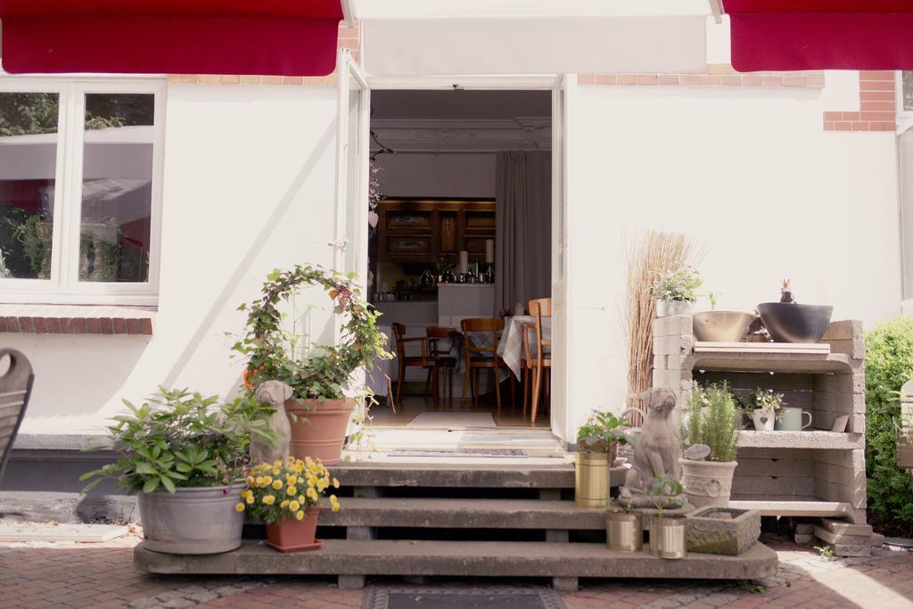 Heinsens Ellerbek Bed and Breakfast Buitenkant foto