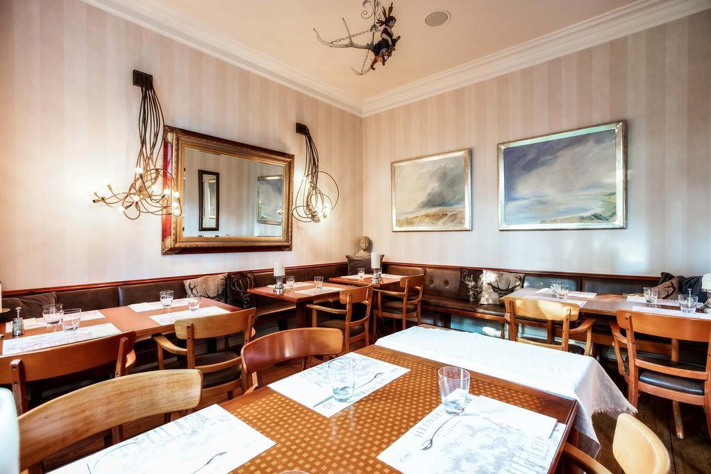 Heinsens Ellerbek Bed and Breakfast Buitenkant foto