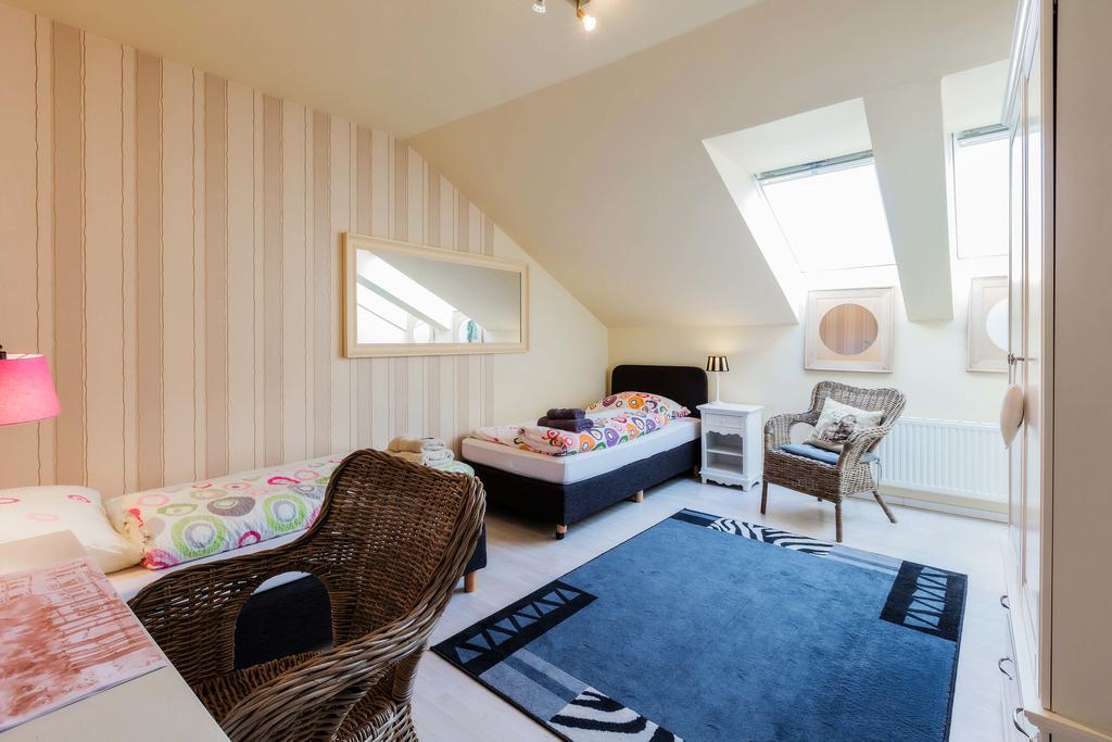 Heinsens Ellerbek Bed and Breakfast Buitenkant foto
